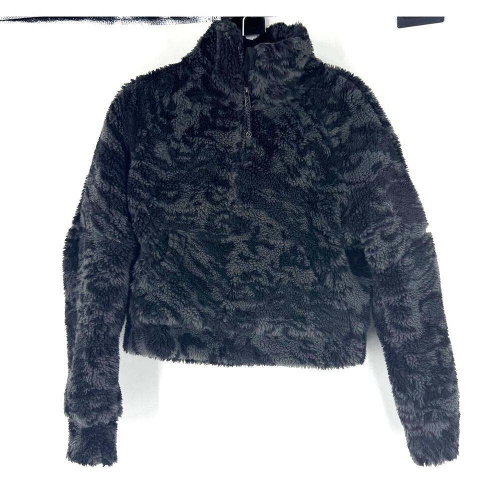 Black Lululemon sherpa pullover, XS